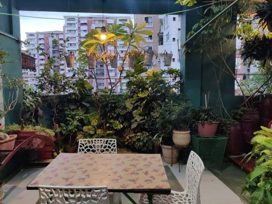 The Nook Rooftop Condo And Garden Guwahati Dış mekan fotoğraf